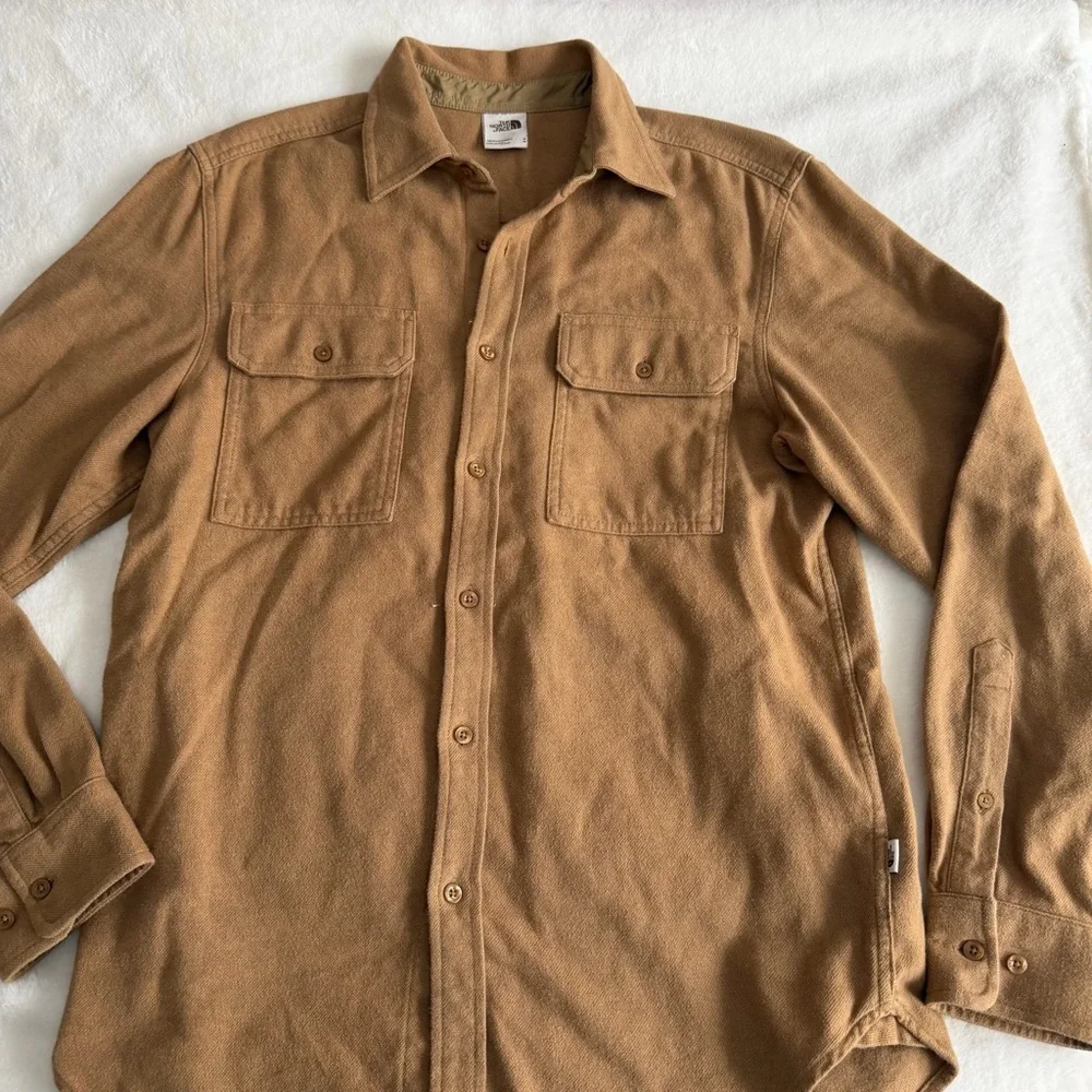 The North Face Men’s 100% Cotton Flannel Size Medium